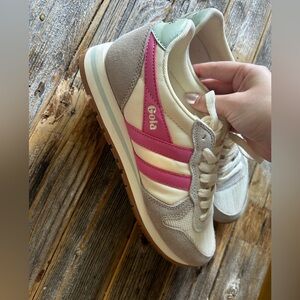 NWOT trending Gola pink striped sneakers